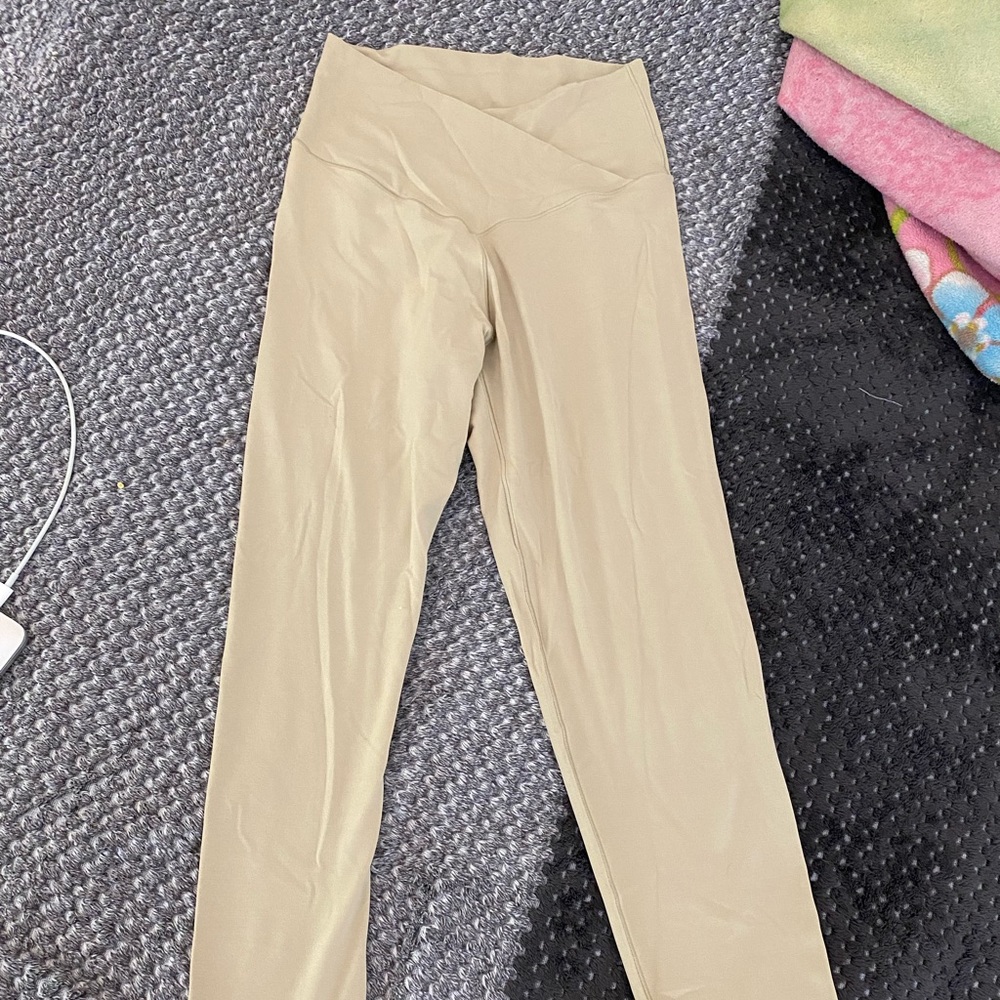 aerie offline crossover leggings - size medium